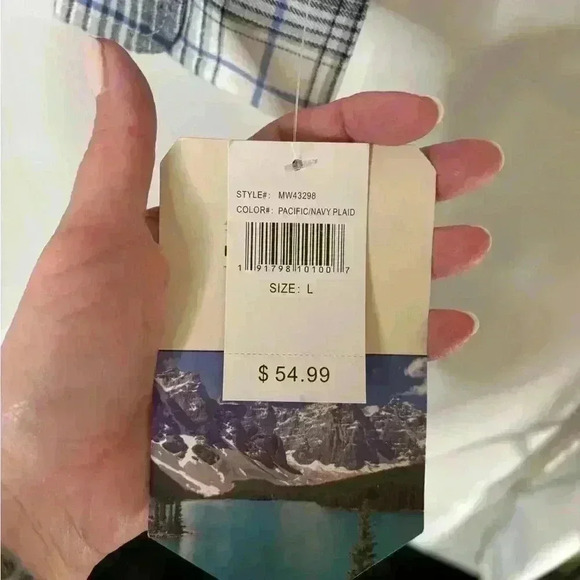 New with tags, mens size large mountain and isles plaid button up shirt, #N483 - Picture 3 of 7